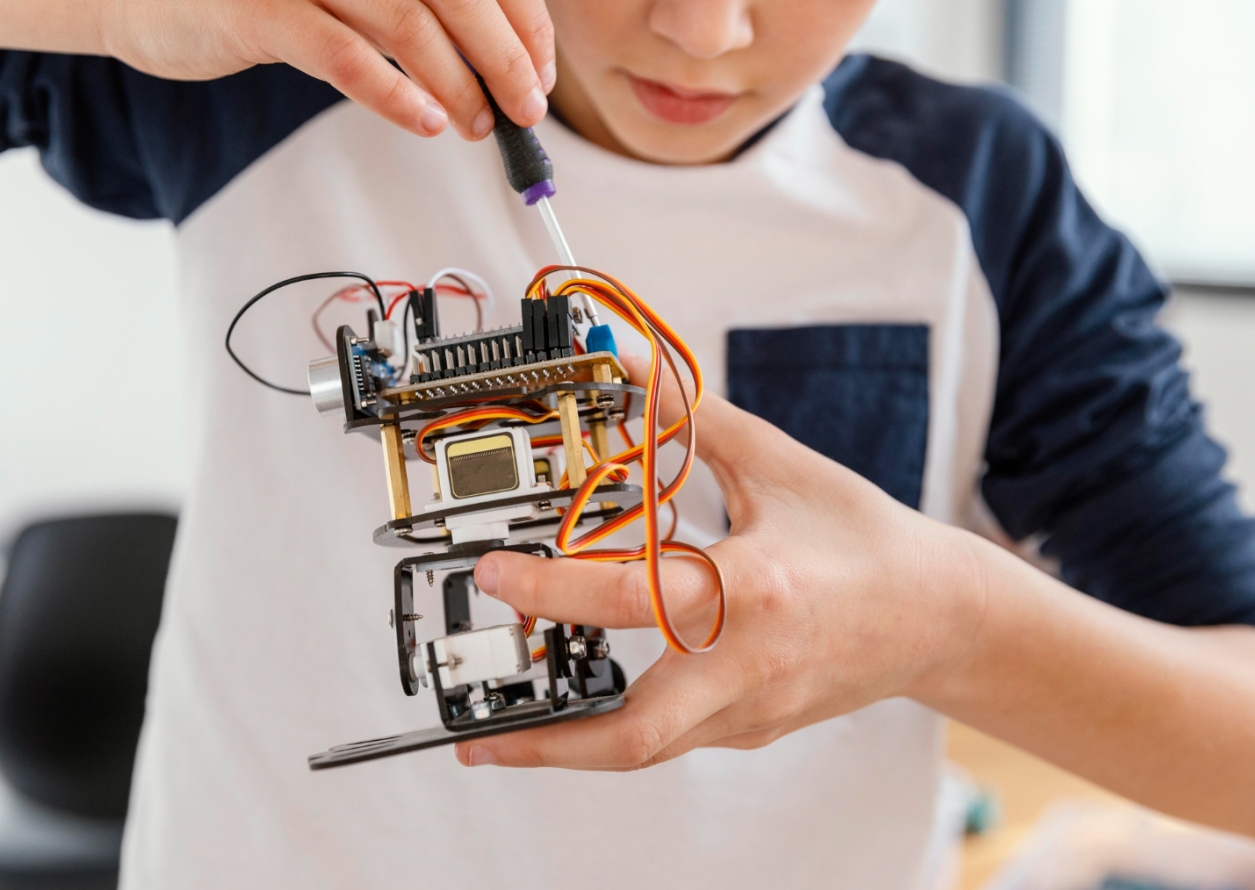 Zespół z Żagania wśród najlepszych w Ogólnopolskim Turnieju "Liga Robotów"